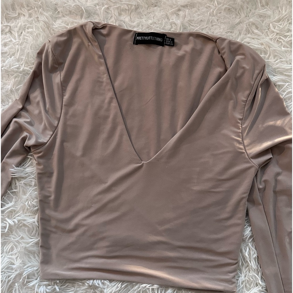 Tan long sleeve cropped top